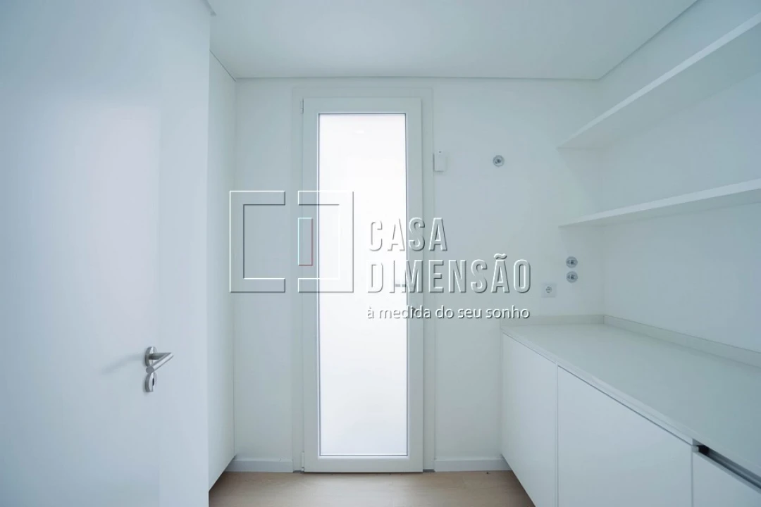 Moradia T4 para Venda em Laranjeiro e Feijó Foto 25