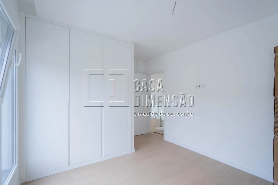 Moradia T4 para Venda em Laranjeiro e Feijó Foto 40