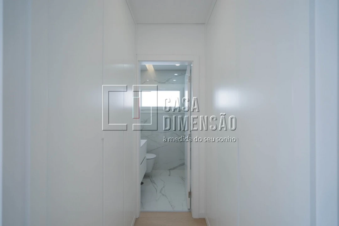 Moradia T4 para Venda em Laranjeiro e Feijó Foto 47