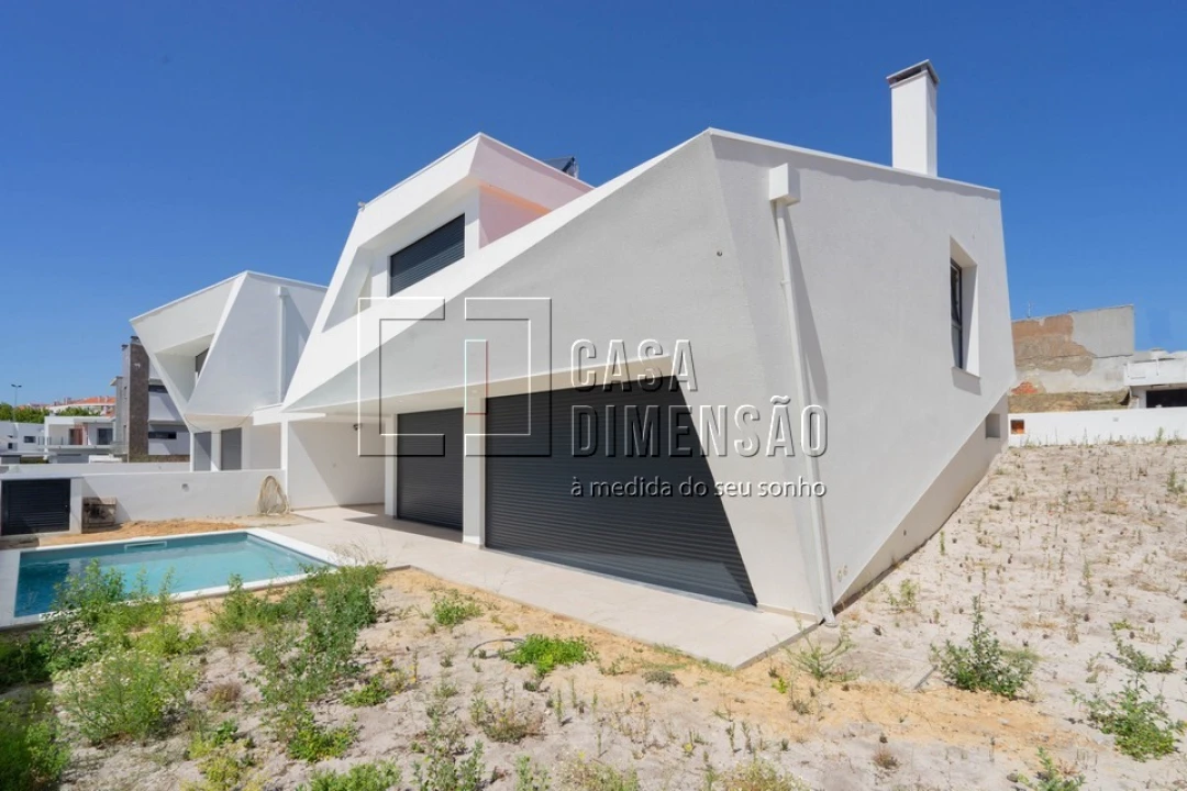 Moradia T4 para Venda em Laranjeiro e Feijó Foto 59