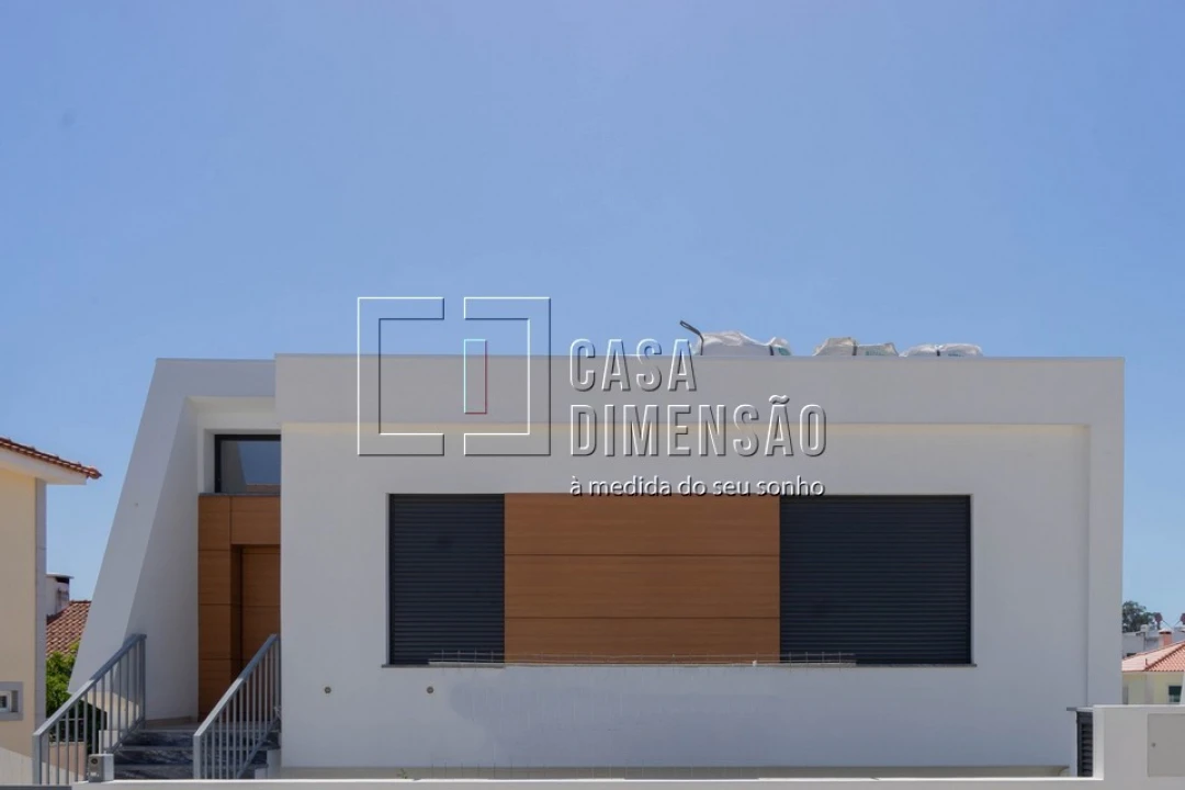 Moradia T4 para Venda em Laranjeiro e Feijó Foto 70