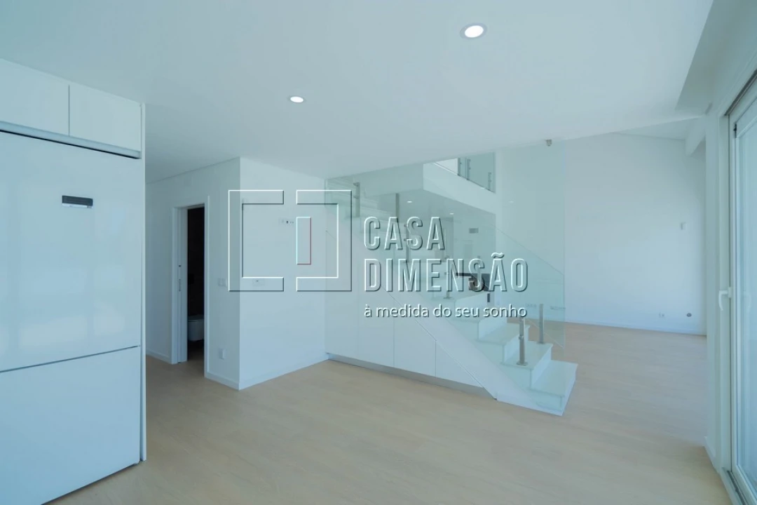 Moradia T4 para Venda em Laranjeiro e Feijó Foto 18