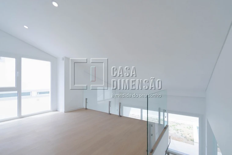 Moradia T4 para Venda em Laranjeiro e Feijó Foto 7