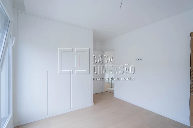 Moradia T4 para Venda em Laranjeiro e Feijó Foto 40