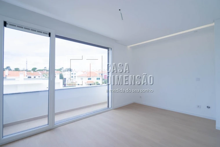 Moradia T4 para Venda em Laranjeiro e Feijó Foto 44