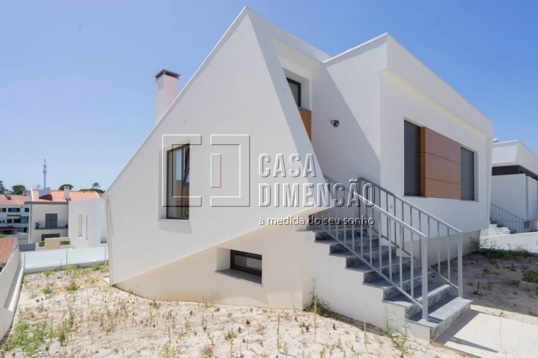 Moradia T4 para Venda em Laranjeiro e Feijó Foto 55