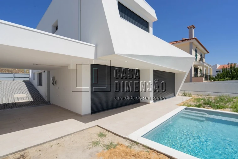 Moradia T4 para Venda em Laranjeiro e Feijó Foto 63