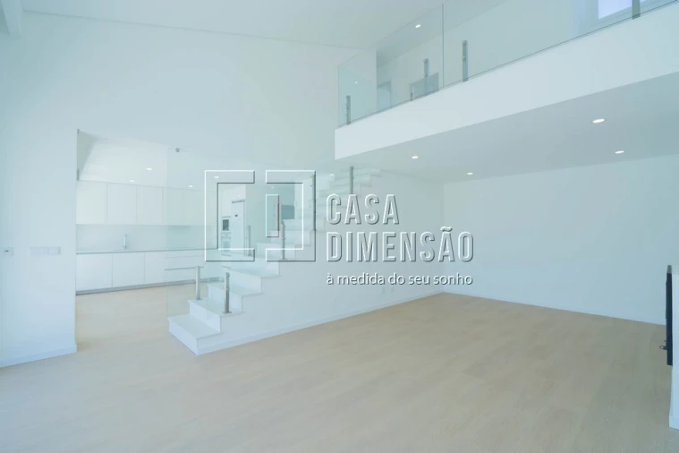 Moradia T4 para Venda em Laranjeiro e Feijó Foto 15