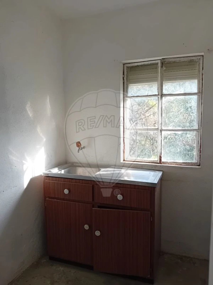 Moradia T1 para Venda em Alvaro Foto 12