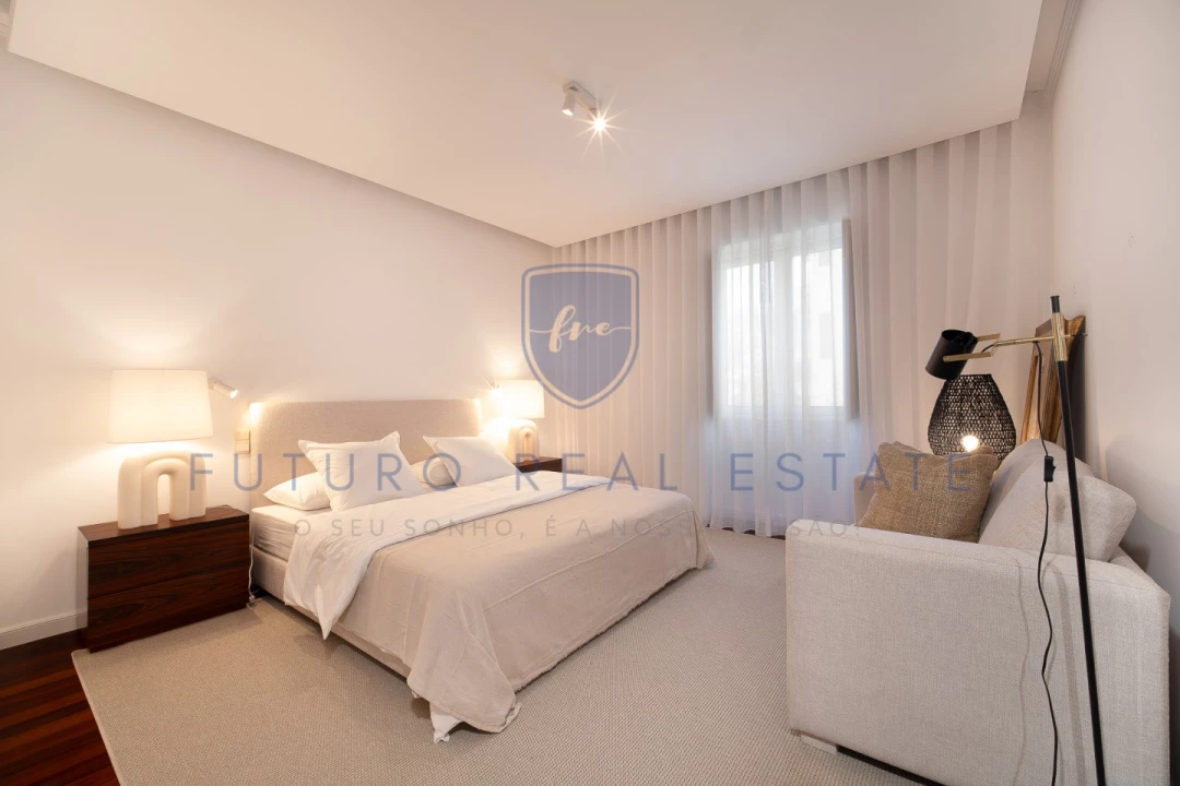 Moradia T4 para Venda em Funchal (Se) Foto 33