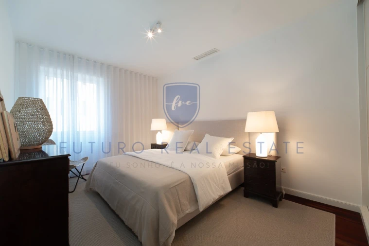 Moradia T4 para Venda em Funchal (Se) Foto 32