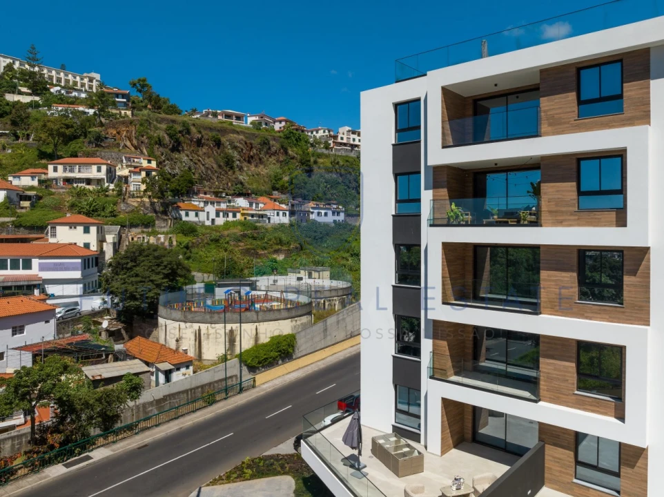 Apartamento T5 para Venda em Funchal (São Pedro) Foto 43