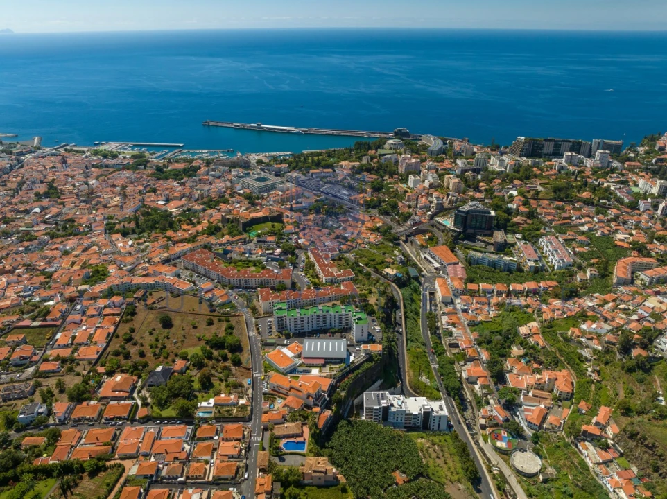 Apartamento T5 para Venda em Funchal (São Pedro) Foto 49