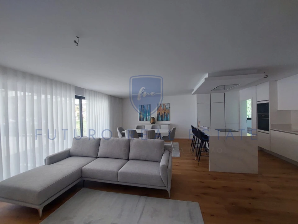 Apartamento T5 para Venda em Funchal (São Pedro) Foto 10
