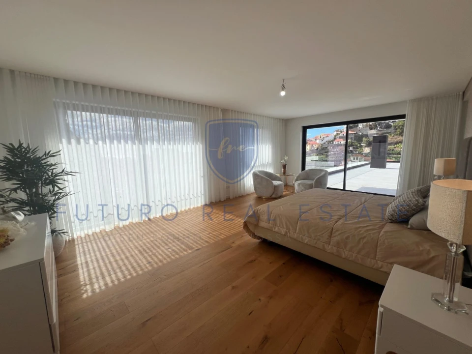 Apartamento T5 para Venda em Funchal (São Pedro) Foto 28