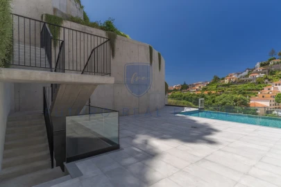 Apartamento T5 para Venda em Funchal (São Pedro)