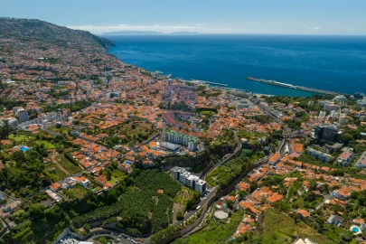 Apartamento T5 para Venda em Funchal (São Pedro)
