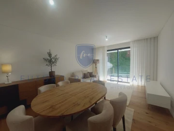 Apartamento T5 para Venda em Funchal (São Pedro)