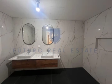 Apartamento T5 para Venda em Funchal (São Pedro)