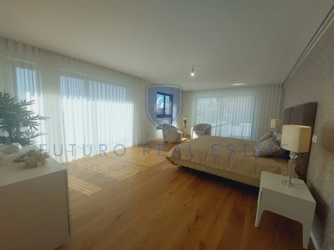 Apartamento T5 para Venda em Funchal (São Pedro) Foto 27