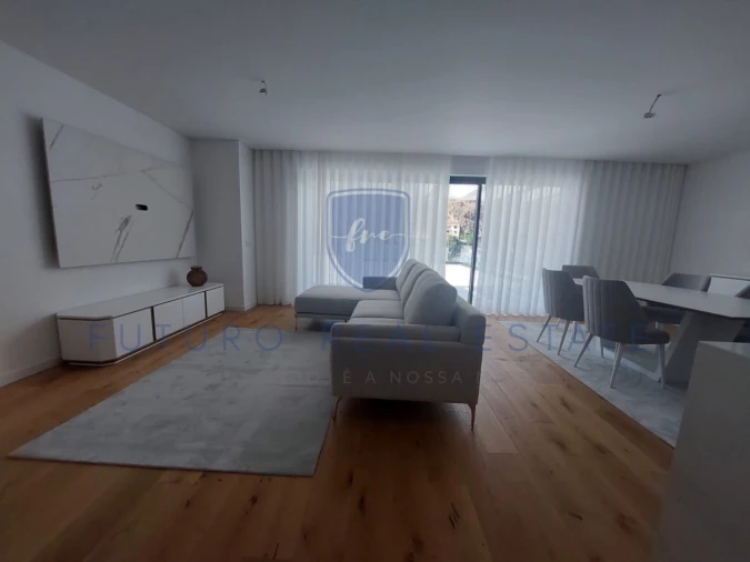 Apartamento T5 para Venda em Funchal (São Pedro) Foto 7
