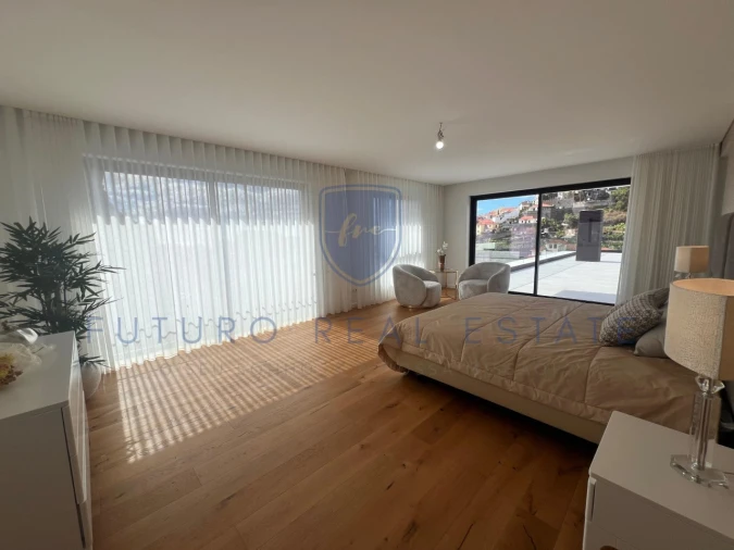 Apartamento T5 para Venda em Funchal (São Pedro) Foto 28