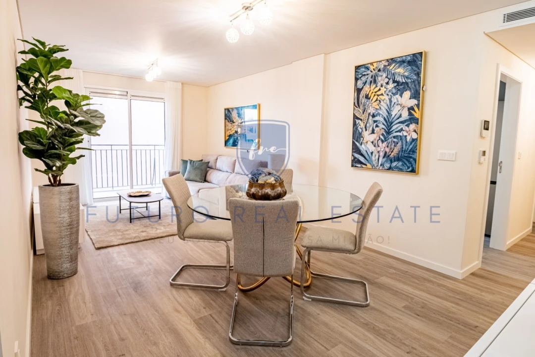 Apartamento T2 para Venda em Funchal (Se) Foto 1