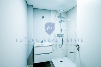 Apartamento T2 para Venda em Funchal (Se)