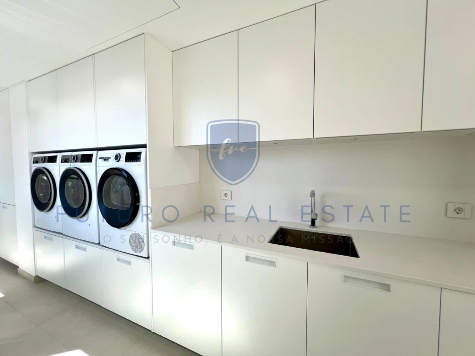 Apartamento T4 para Venda em São Martinho Foto 17