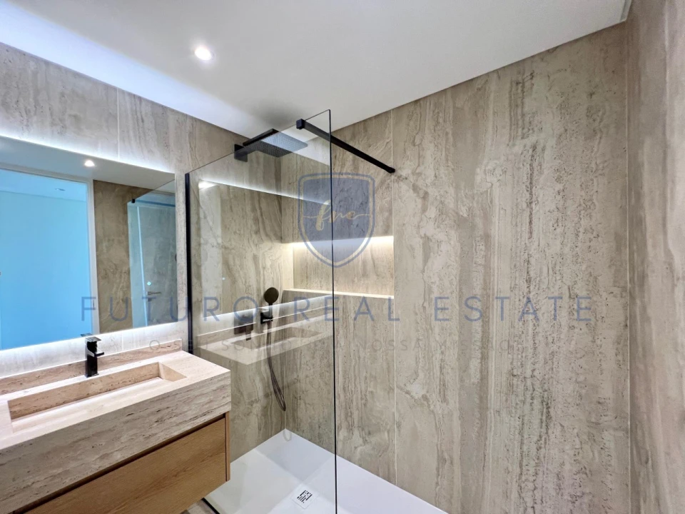Apartamento T4 para Venda em São Martinho Foto 22