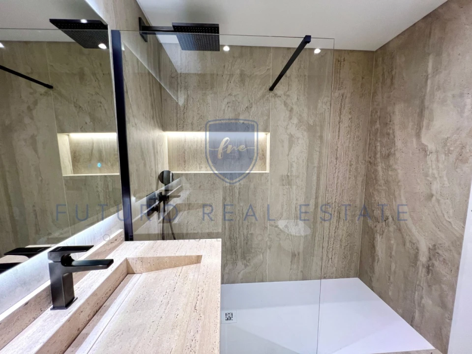 Apartamento T4 para Venda em São Martinho Foto 24
