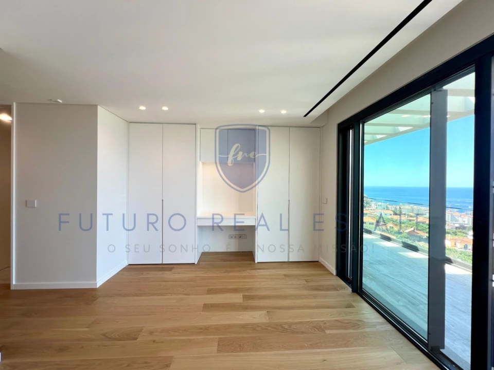 Apartamento T4 para Venda em São Martinho Foto 39