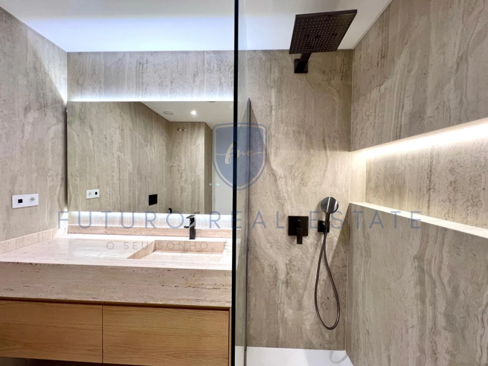 Apartamento T4 para Venda em São Martinho Foto 42