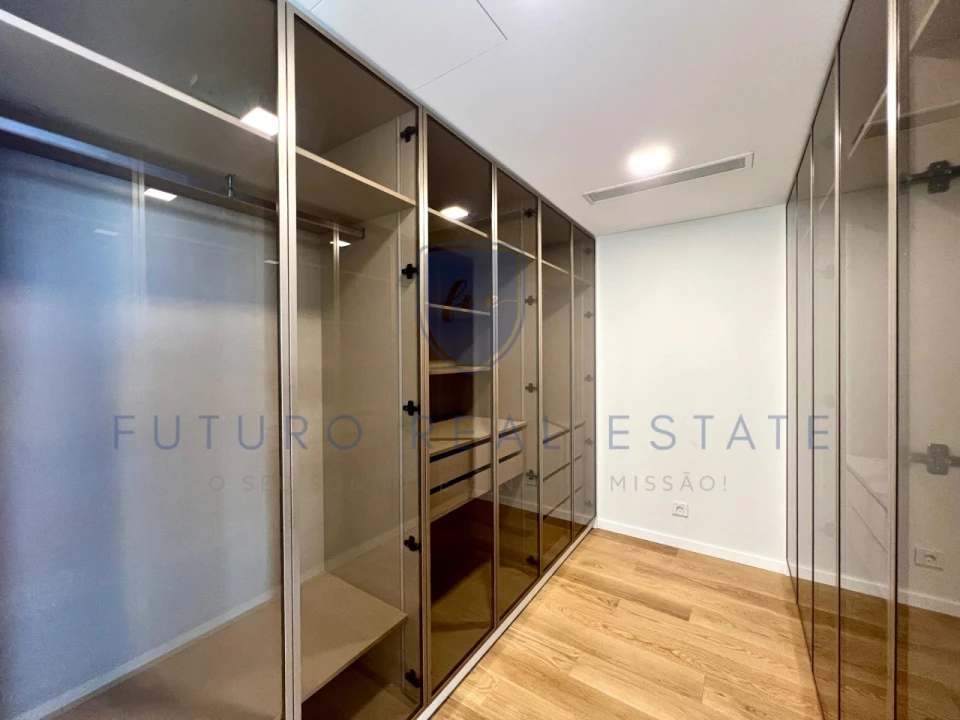 Apartamento T4 para Venda em São Martinho Foto 63