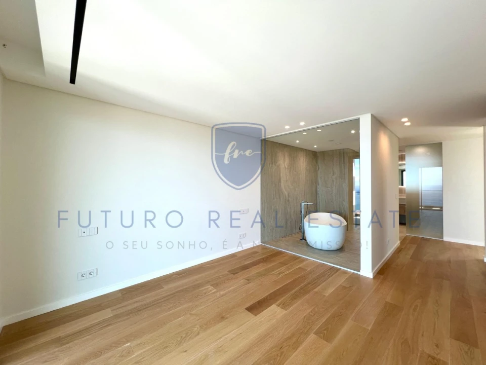 Apartamento T4 para Venda em São Martinho Foto 68