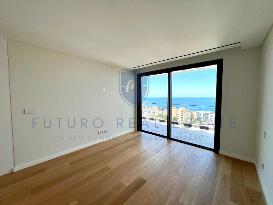 Apartamento T4 para Venda em São Martinho Foto 71