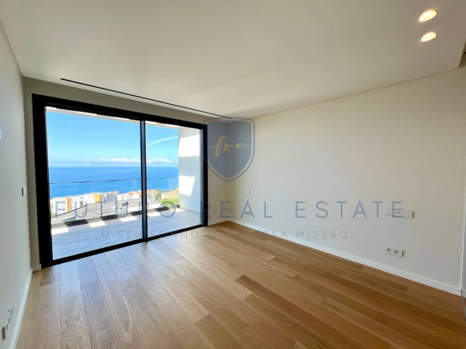 Apartamento T4 para Venda em São Martinho Foto 72