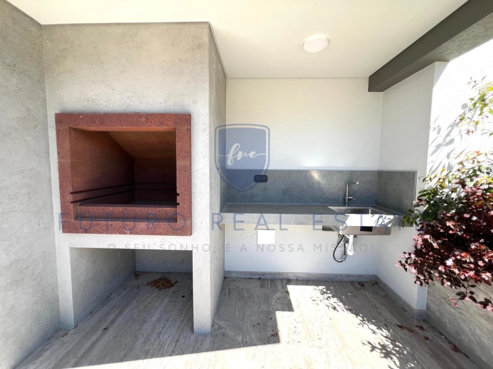 Apartamento T4 para Venda em São Martinho Foto 82