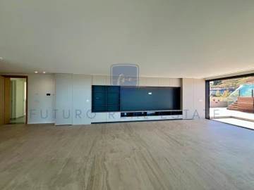 Apartamento T4 para Venda em São Martinho
