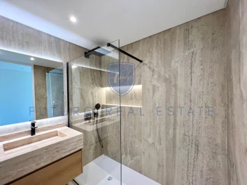 Apartamento T4 para Venda em São Martinho