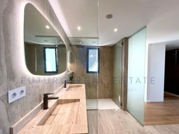 Apartamento T4 para Venda em São Martinho