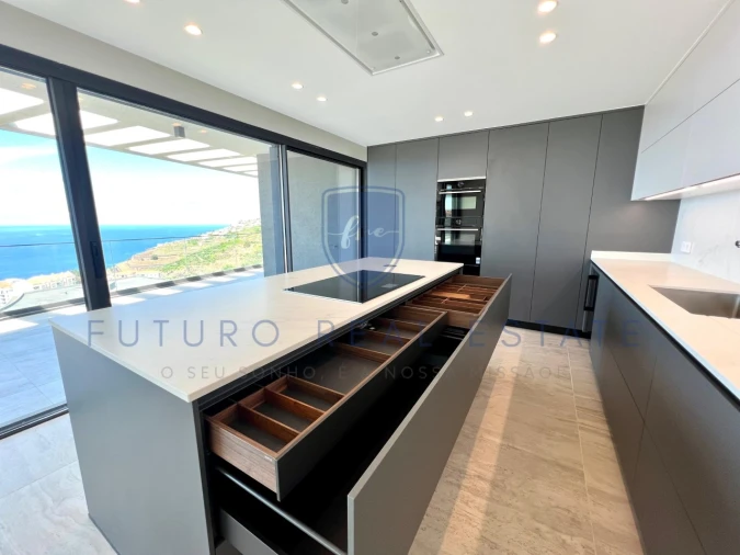 Apartamento T4 para Venda em São Martinho Foto 11