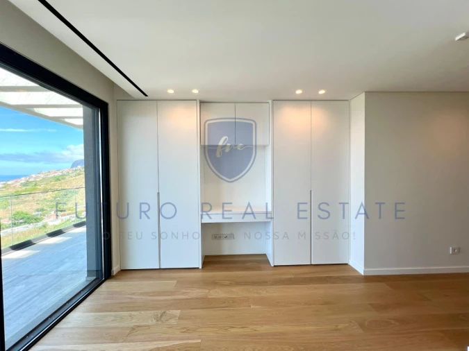 Apartamento T4 para Venda em São Martinho Foto 29