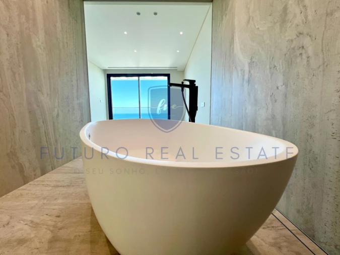 Apartamento T4 para Venda em São Martinho Foto 51