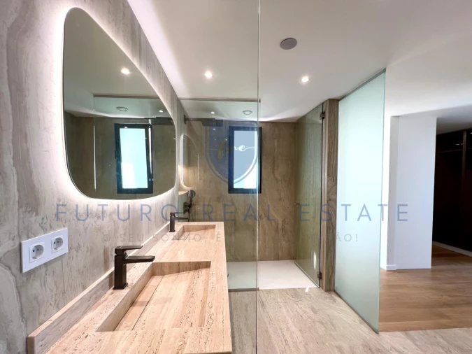Apartamento T4 para Venda em São Martinho Foto 64