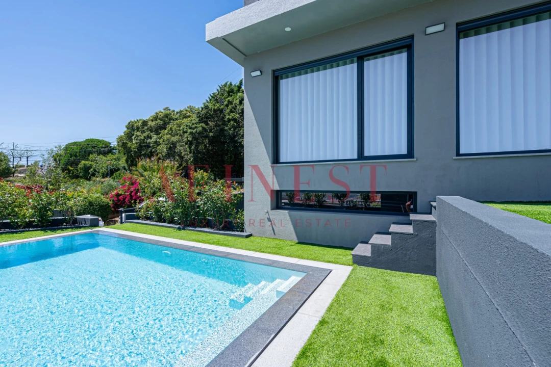 Moradia T4 para Venda em Ramada e Caneças Foto 11