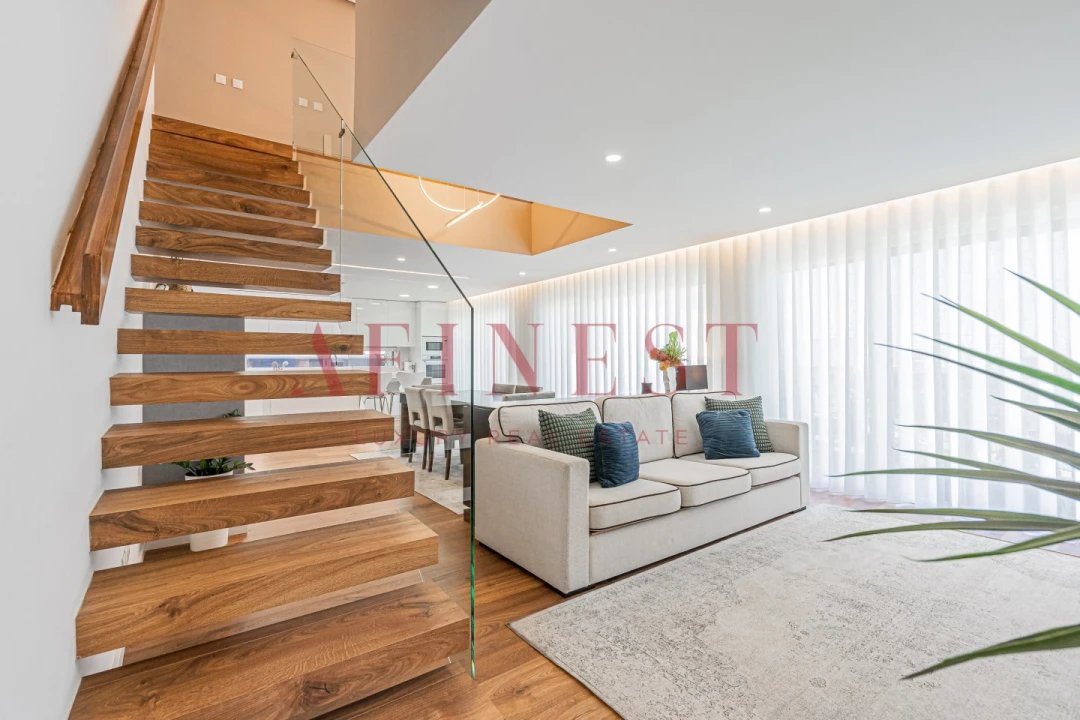 Moradia T4 para Venda em Ramada e Caneças Foto 26