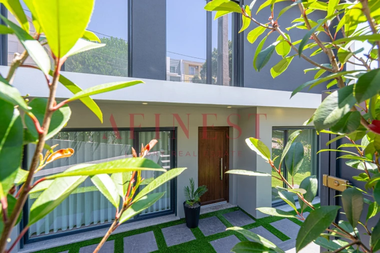 Moradia T4 para Venda em Ramada e Caneças Foto 12