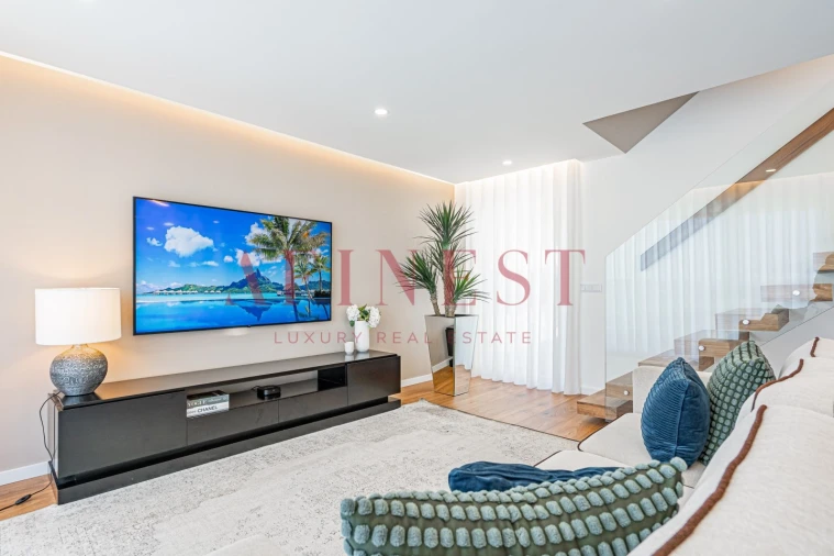 Moradia T4 para Venda em Ramada e Caneças Foto 24