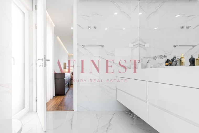 Moradia T4 para Venda em Ramada e Caneças Foto 34